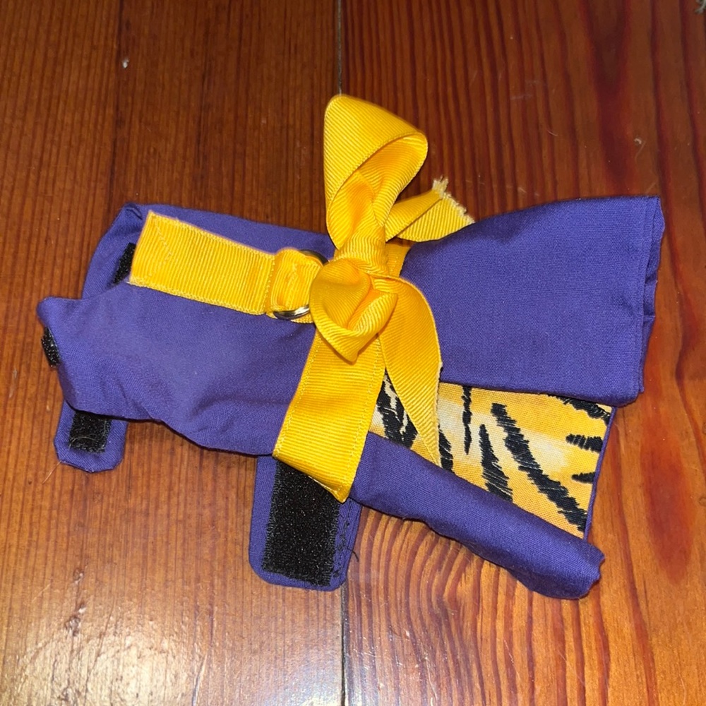 Very Nice!! Hand Made LSU Dog Outfit, Size XXS